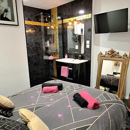 Love Love hotel Marsiglia